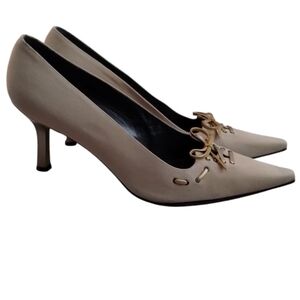 Stuart Weitzman Cream Heels with Gold Accents